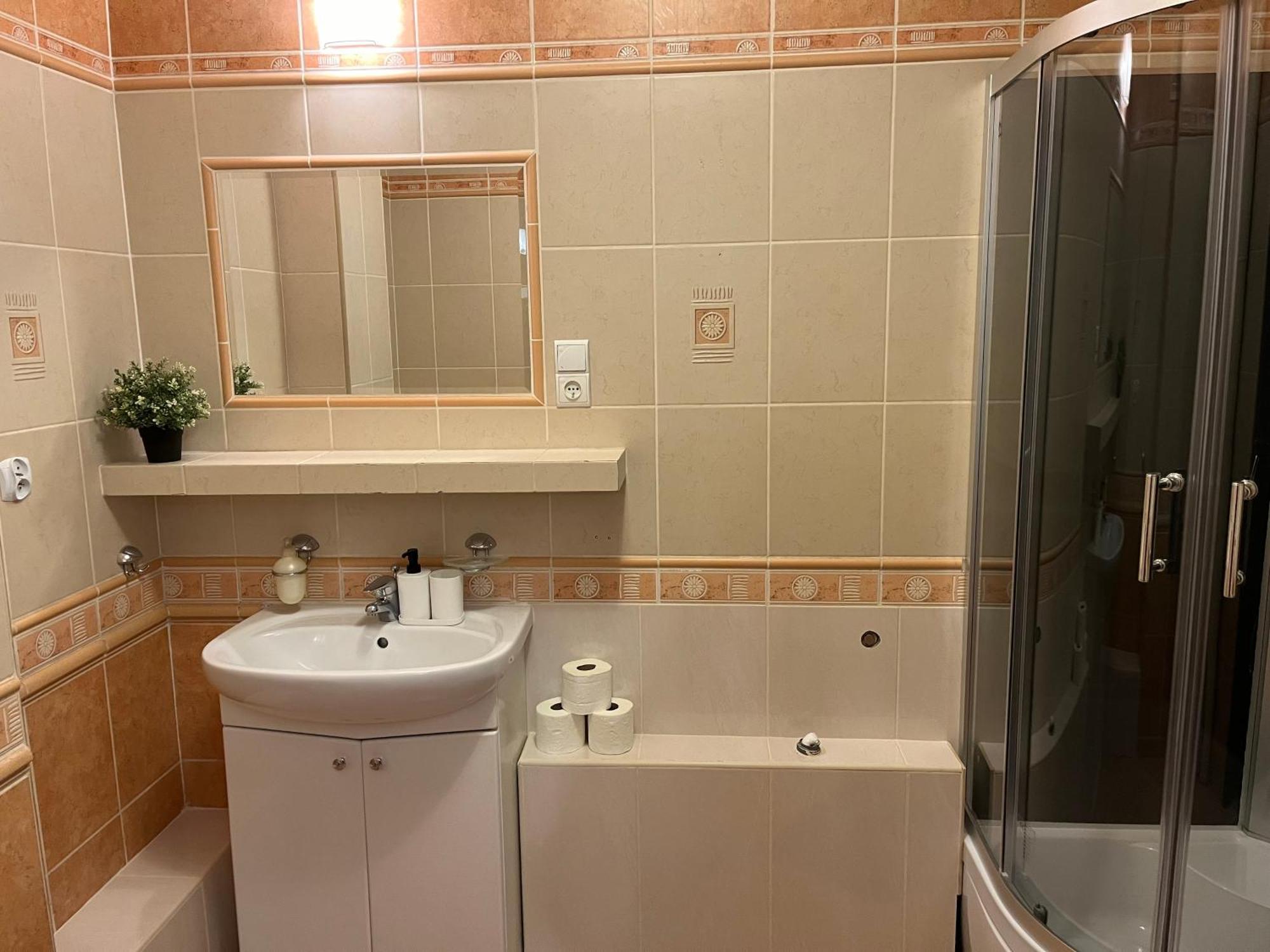 Coser Apartamenty Grzybowska وارسو المظهر الخارجي الصورة
